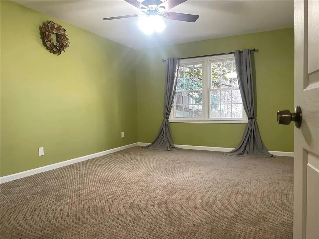 28 Glenald Way Nw, Atlanta, Georgia 30327, 1 Bedroom Bedrooms, ,1 BathroomBathrooms,Residential,For Sale,28 Glenald Way Nw,7504977