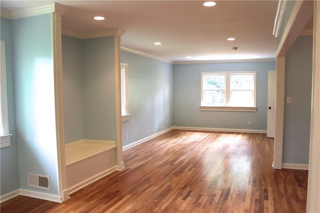 4930 Long Island Terrace, Atlanta, Georgia 30342, 2 Bedrooms Bedrooms, ,2 BathroomsBathrooms,Residential,Sold,4930 Long Island Terrace,5944533