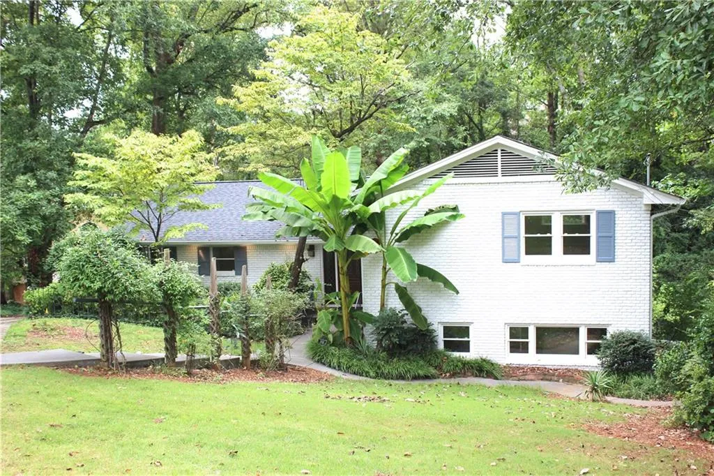 4930 Long Island Terrace, Atlanta, Georgia 30342, 2 Bedrooms Bedrooms, ,2 BathroomsBathrooms,Residential,Sold,4930 Long Island Terrace,5944533