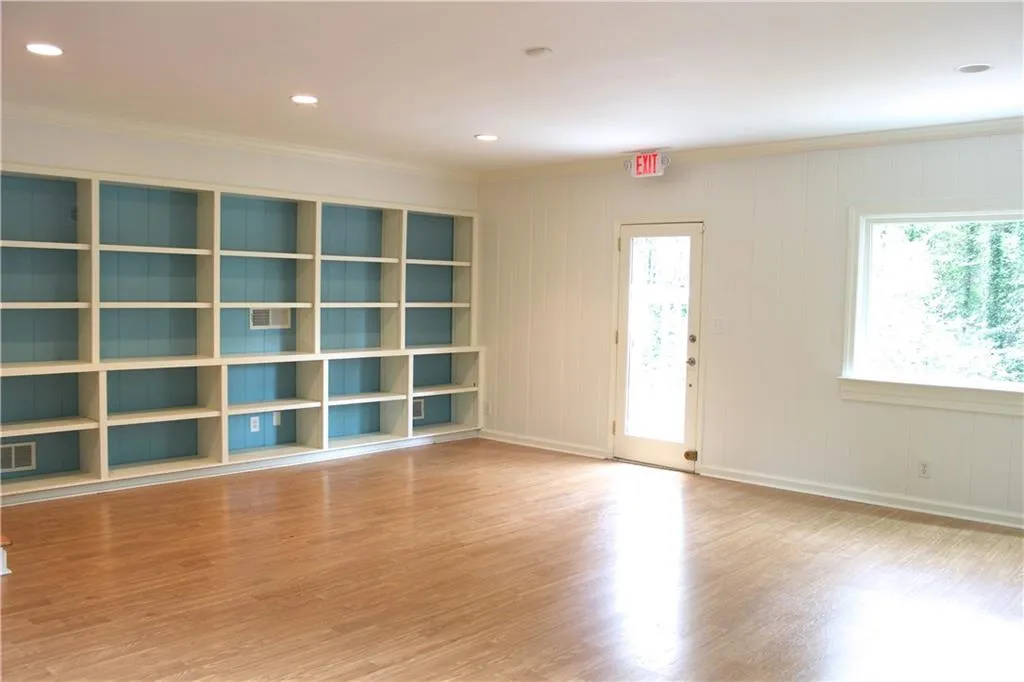 4930 Long Island Terrace, Atlanta, Georgia 30342, 2 Bedrooms Bedrooms, ,2 BathroomsBathrooms,Residential,Sold,4930 Long Island Terrace,5944533