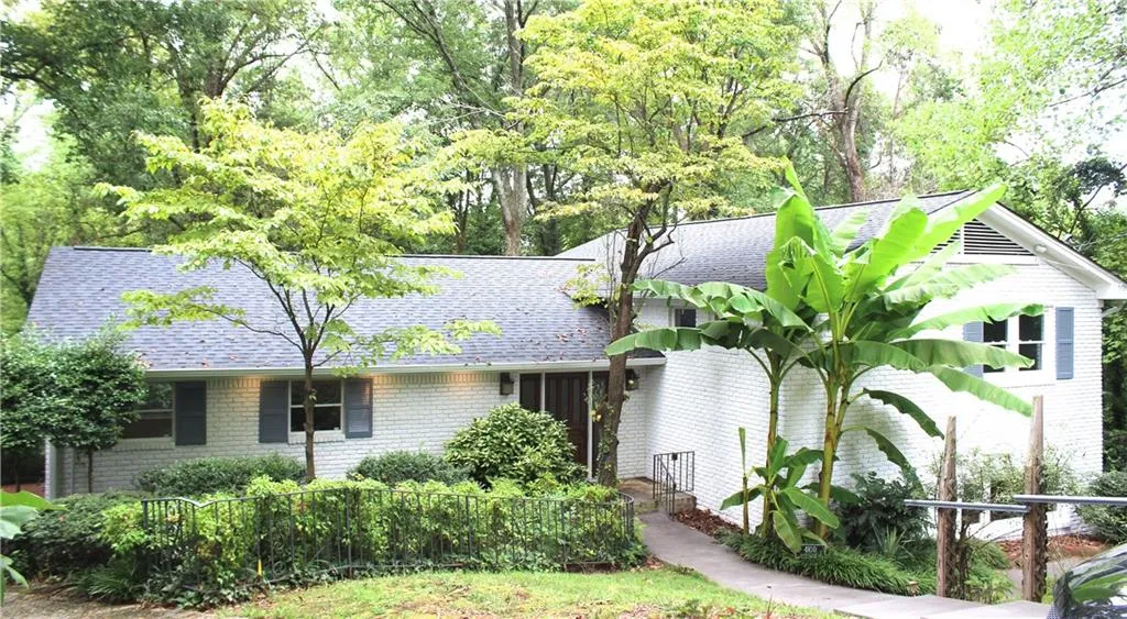 4930 Long Island Terrace, Atlanta, Georgia 30342, 2 Bedrooms Bedrooms, ,2 BathroomsBathrooms,Residential,Sold,4930 Long Island Terrace,5944533