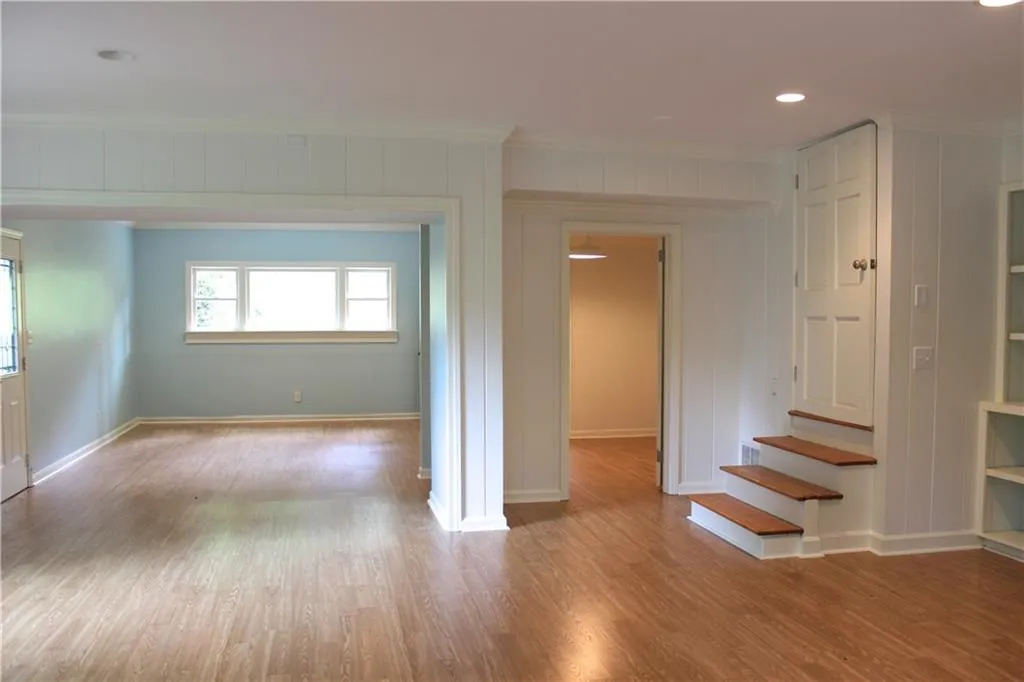 4930 Long Island Terrace, Atlanta, Georgia 30342, 2 Bedrooms Bedrooms, ,2 BathroomsBathrooms,Residential,Sold,4930 Long Island Terrace,5944533