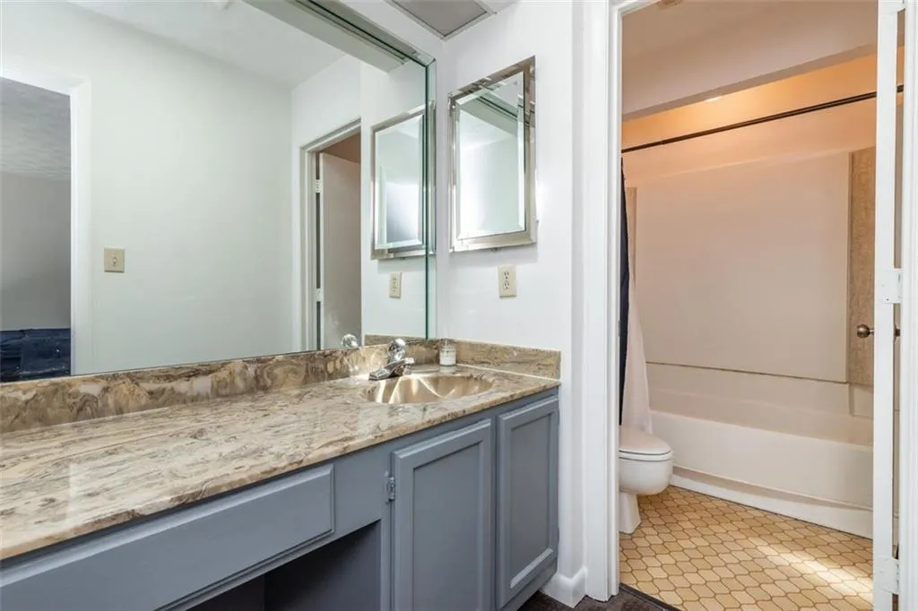 518 Sutters Point, Atlanta, Georgia 30328, 2 Bedrooms Bedrooms, ,2 BathroomsBathrooms,Residential,Sold,518 Sutters Point,6879075