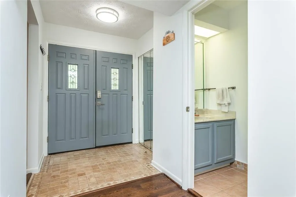 518 Sutters Point, Atlanta, Georgia 30328, 2 Bedrooms Bedrooms, ,2 BathroomsBathrooms,Residential,Sold,518 Sutters Point,6879075