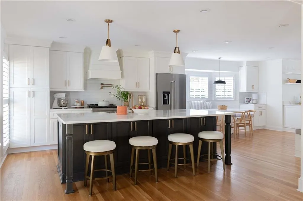 7415 Princeton Trace, Atlanta, Georgia 30328, 6 Bedrooms Bedrooms, ,4 BathroomsBathrooms,Residential,For Sale,7415 Princeton Trace,7672983