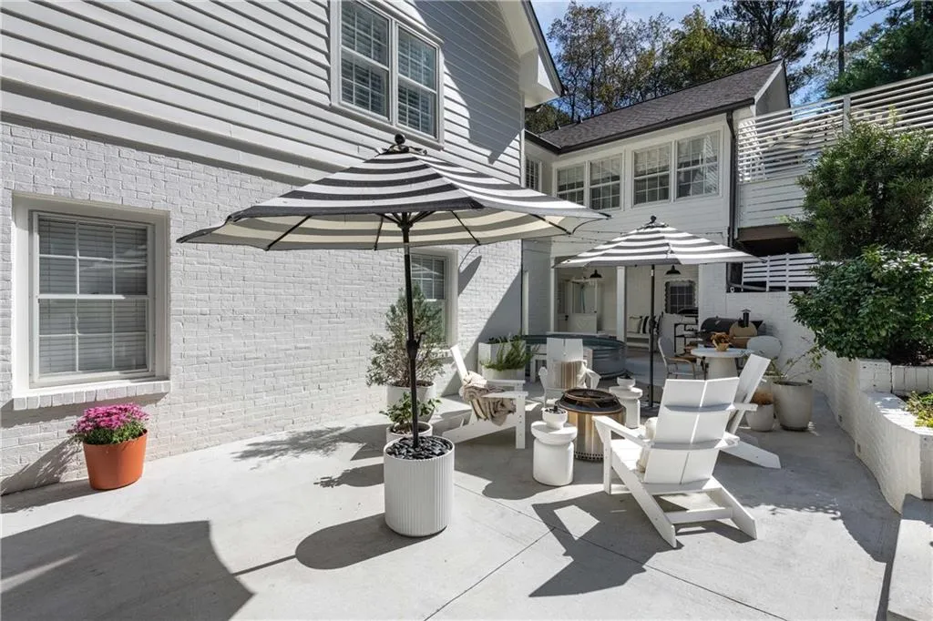 7415 Princeton Trace, Atlanta, Georgia 30328, 6 Bedrooms Bedrooms, ,4 BathroomsBathrooms,Residential,For Sale,7415 Princeton Trace,7672983