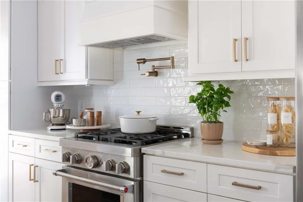 7415 Princeton Trace, Atlanta, Georgia 30328, 6 Bedrooms Bedrooms, ,4 BathroomsBathrooms,Residential,For Sale,7415 Princeton Trace,7672983