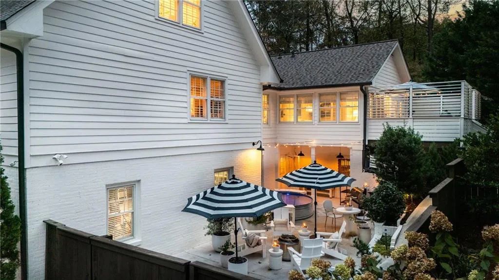 7415 Princeton Trace, Atlanta, Georgia 30328, 6 Bedrooms Bedrooms, ,4 BathroomsBathrooms,Residential,Sold,7415 Princeton Trace,7672983