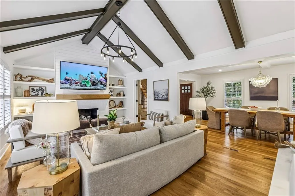 7415 Princeton Trace, Atlanta, Georgia 30328, 6 Bedrooms Bedrooms, ,4 BathroomsBathrooms,Residential,For Sale,7415 Princeton Trace,7672983