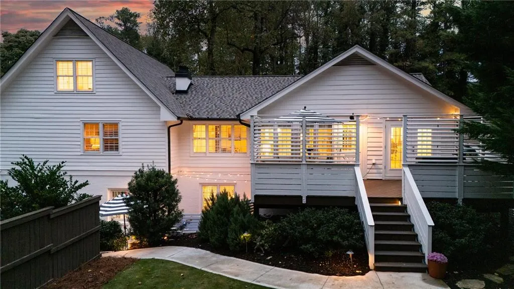 7415 Princeton Trace, Atlanta, Georgia 30328, 6 Bedrooms Bedrooms, ,4 BathroomsBathrooms,Residential,For Sale,7415 Princeton Trace,7672983