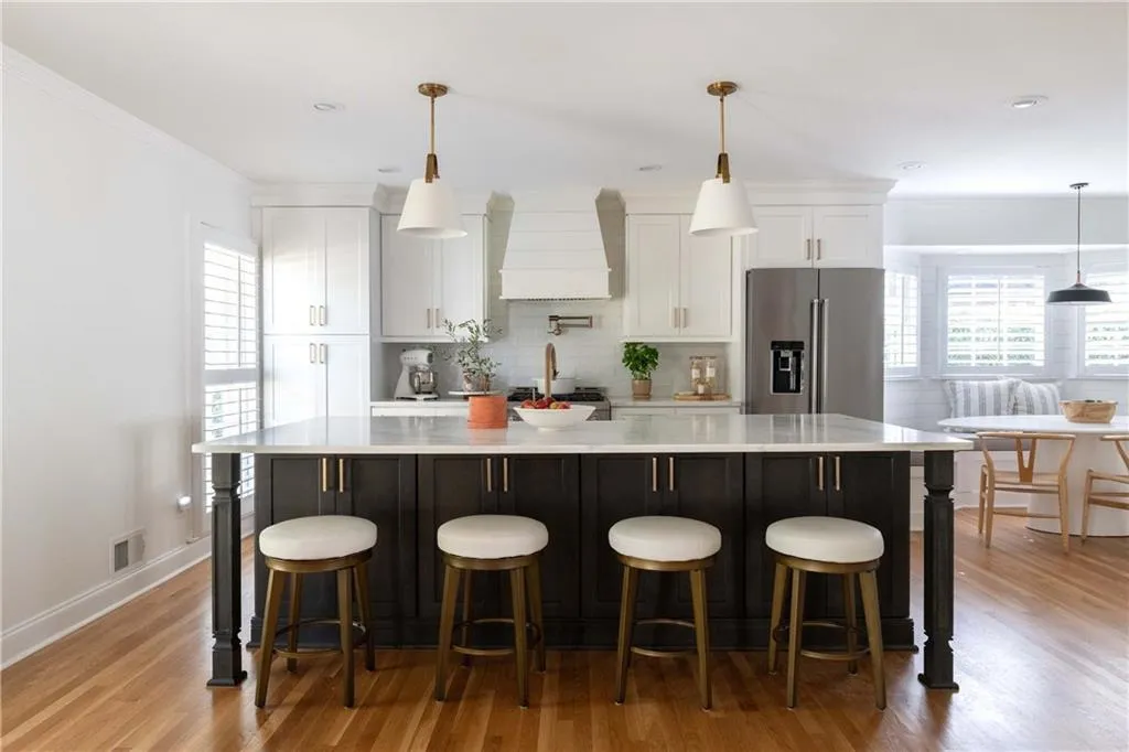 7415 Princeton Trace, Atlanta, Georgia 30328, 6 Bedrooms Bedrooms, ,4 BathroomsBathrooms,Residential,For Sale,7415 Princeton Trace,7672983