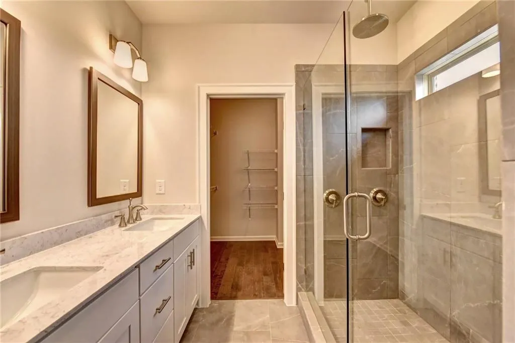 4335 Parkside Place, Atlanta, Georgia 30342, 2 Bedrooms Bedrooms, ,2 BathroomsBathrooms,Residential,Sold,4335 Parkside Place,6113719