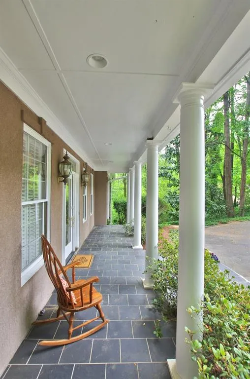 235 Glen Lake Drive, Atlanta, Georgia 30327, 7 Bedrooms Bedrooms, ,4 BathroomsBathrooms,Residential,Sold,235 Glen Lake Drive,5980081