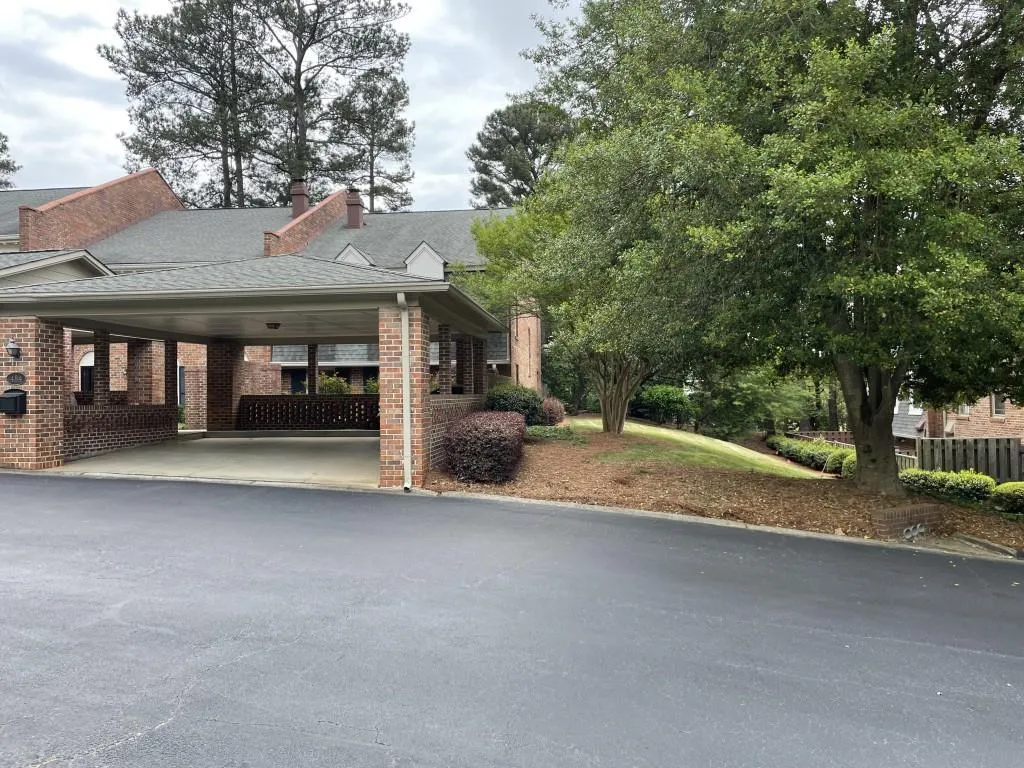 484 The North Chace, Atlanta, Georgia 30328, 3 Bedrooms Bedrooms, ,2 BathroomsBathrooms,Residential,Sold,484 The North Chace,7035815