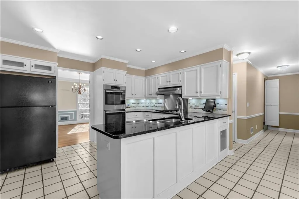 340 Wynland Trace, Sandy Springs, Georgia 30350, 4 Bedrooms Bedrooms, ,2 BathroomsBathrooms,Residential,Sold,340 Wynland Trace,7138227