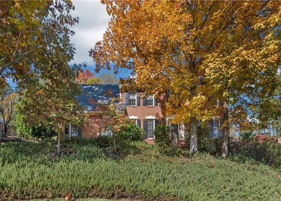 340 Wynland Trace, Sandy Springs, Georgia 30350, 4 Bedrooms Bedrooms, ,2 BathroomsBathrooms,Residential,Sold,340 Wynland Trace,7138227