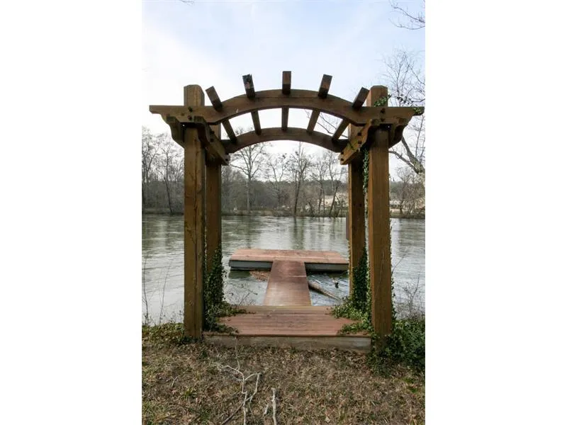 260 Rivermere Way, Sandy Springs, Georgia 30350, 5 Bedrooms Bedrooms, ,5 BathroomsBathrooms,Residential,Sold,260 Rivermere Way,5652397