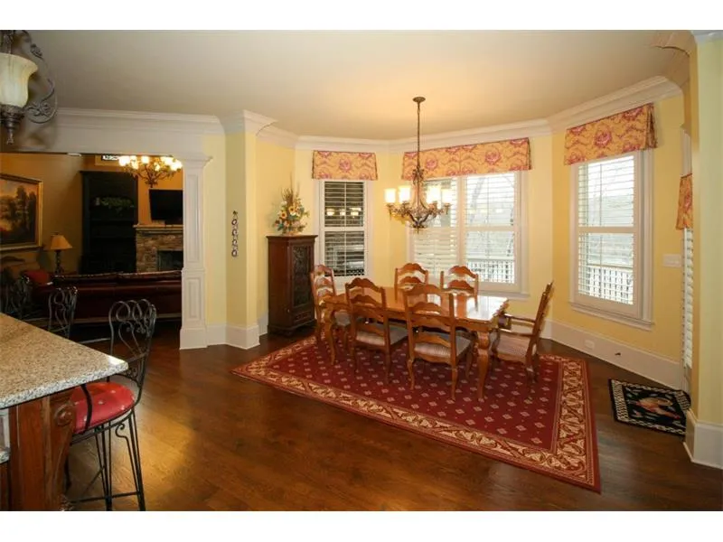 260 Rivermere Way, Sandy Springs, Georgia 30350, 5 Bedrooms Bedrooms, ,5 BathroomsBathrooms,Residential,Sold,260 Rivermere Way,5652397