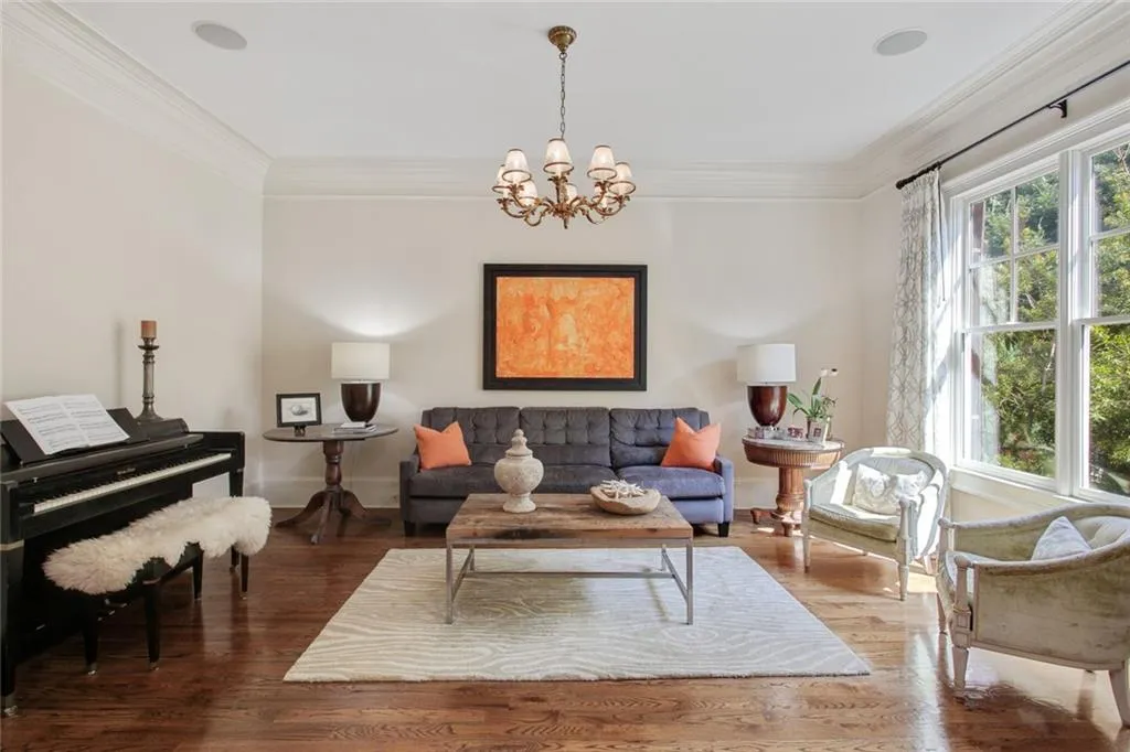 94 W Belle Isle Road, Atlanta, Georgia 30342, 6 Bedrooms Bedrooms, ,4 BathroomsBathrooms,Residential,Sold,94 W Belle Isle Road,6775277