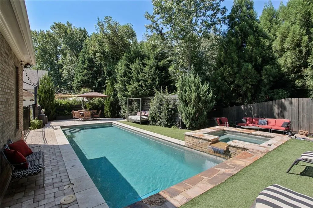 94 W Belle Isle Road, Atlanta, Georgia 30342, 6 Bedrooms Bedrooms, ,4 BathroomsBathrooms,Residential,Sold,94 W Belle Isle Road,6775277