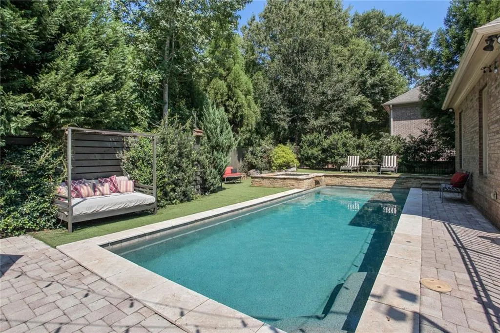 94 W Belle Isle Road, Atlanta, Georgia 30342, 6 Bedrooms Bedrooms, ,4 BathroomsBathrooms,Residential,Sold,94 W Belle Isle Road,6775277