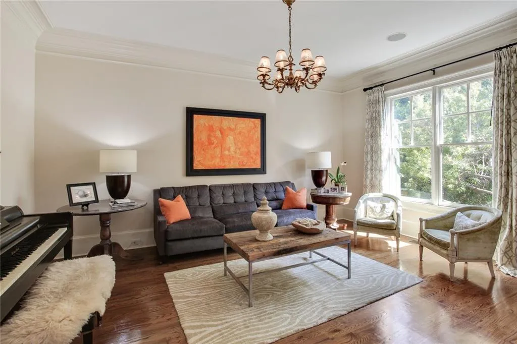 94 W Belle Isle Road, Atlanta, Georgia 30342, 6 Bedrooms Bedrooms, ,4 BathroomsBathrooms,Residential,Sold,94 W Belle Isle Road,6775277