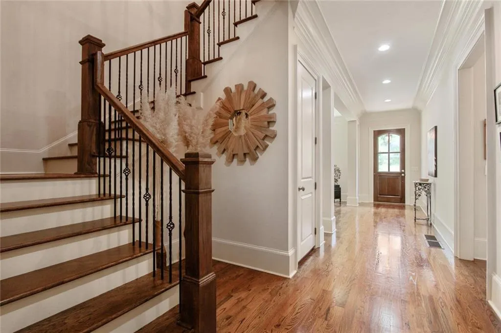 94 W Belle Isle Road, Atlanta, Georgia 30342, 6 Bedrooms Bedrooms, ,4 BathroomsBathrooms,Residential,Sold,94 W Belle Isle Road,6775277