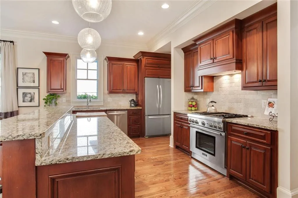 94 W Belle Isle Road, Atlanta, Georgia 30342, 6 Bedrooms Bedrooms, ,4 BathroomsBathrooms,Residential,Sold,94 W Belle Isle Road,6775277