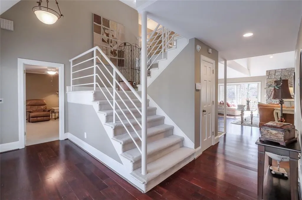 7950 Saddle Ridge Drive, Sandy Springs, Georgia 30350, 5 Bedrooms Bedrooms, ,3 BathroomsBathrooms,Residential,Sold,7950 Saddle Ridge Drive,6677182
