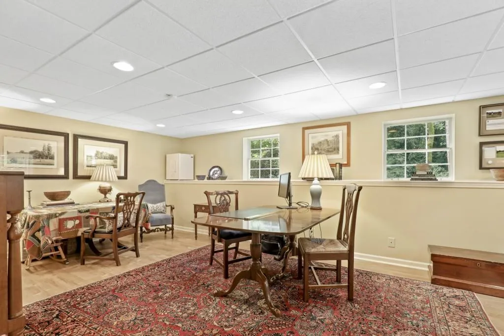 7265 Thornhill Lane, Sandy Springs, Georgia 30328, 3 Bedrooms Bedrooms, ,2 BathroomsBathrooms,Residential,Sold,7265 Thornhill Lane,6731253