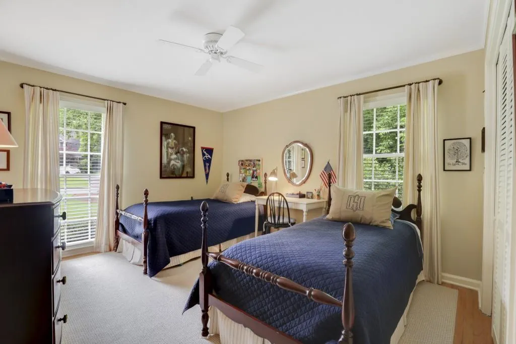 7265 Thornhill Lane, Sandy Springs, Georgia 30328, 3 Bedrooms Bedrooms, ,2 BathroomsBathrooms,Residential,Sold,7265 Thornhill Lane,6731253
