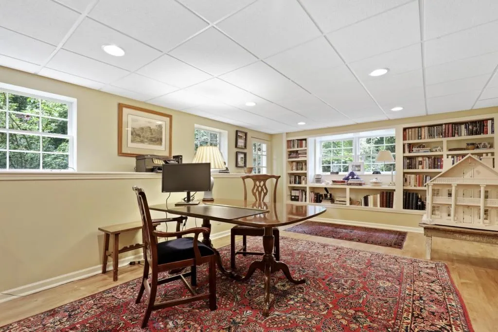 7265 Thornhill Lane, Sandy Springs, Georgia 30328, 3 Bedrooms Bedrooms, ,2 BathroomsBathrooms,Residential,Sold,7265 Thornhill Lane,6731253