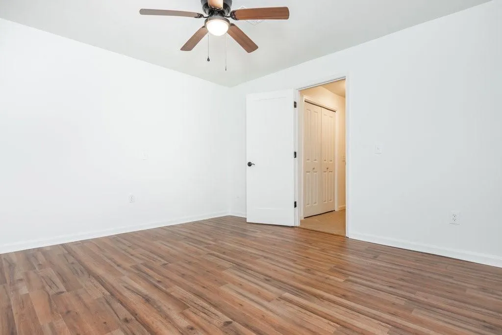 1009 Camden Court, Sandy Springs, Georgia 30327, 2 Bedrooms Bedrooms, ,2 BathroomsBathrooms,Residential,Sold,1009 Camden Court,7207583