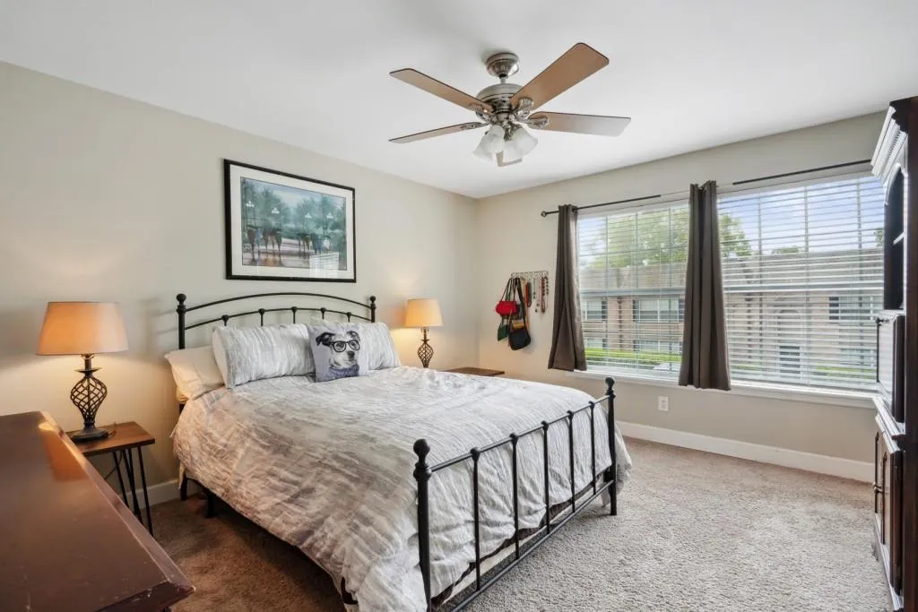 6980 Roswell Road Unit H-2, Sandy Springs, Georgia 30328, 3 Bedrooms Bedrooms, ,2 BathroomsBathrooms,Residential,Sold,6980 Roswell Road Unit H-2,7407875