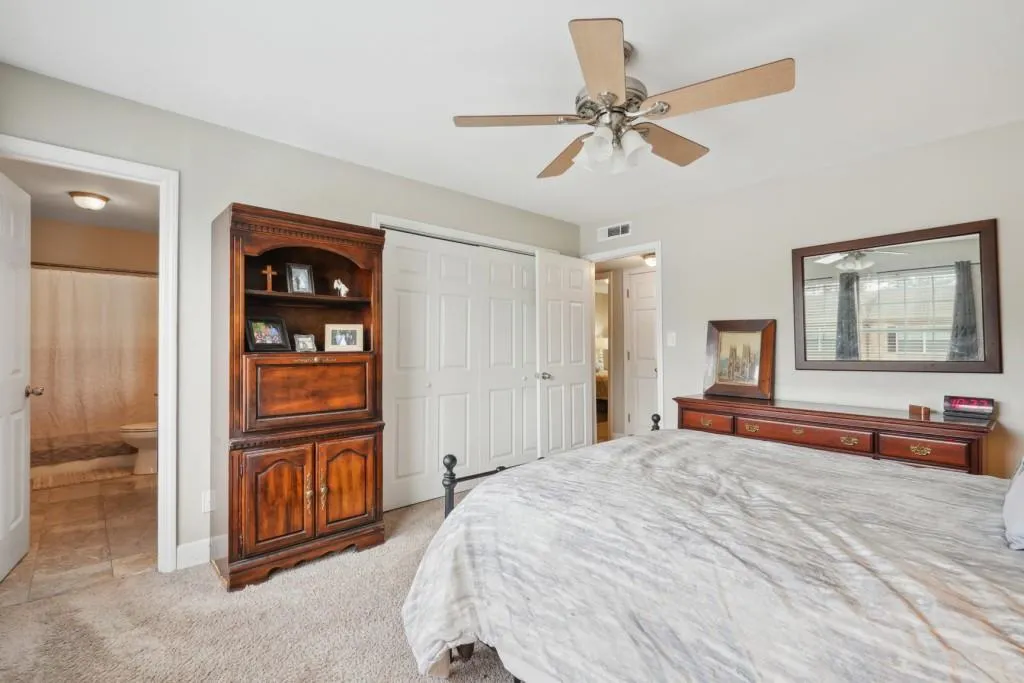 6980 Roswell Road Unit H-2, Sandy Springs, Georgia 30328, 3 Bedrooms Bedrooms, ,2 BathroomsBathrooms,Residential,Sold,6980 Roswell Road Unit H-2,7407875