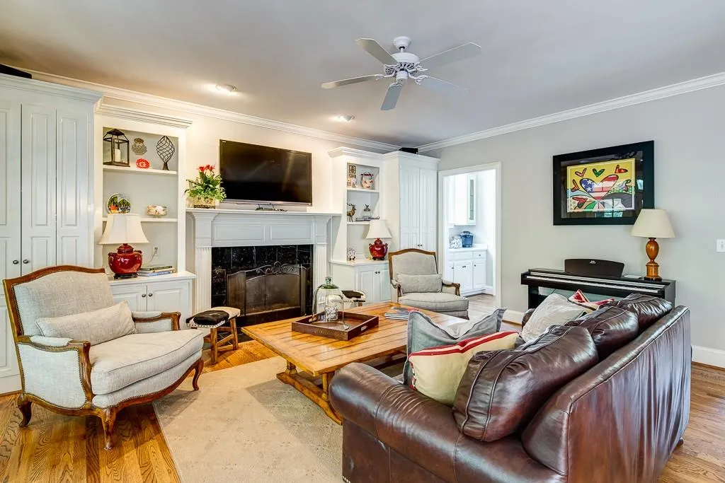 5760 Long Grove Drive, Sandy Springs, Georgia 30328, 5 Bedrooms Bedrooms, ,4 BathroomsBathrooms,Residential,Sold,5760 Long Grove Drive,5692511