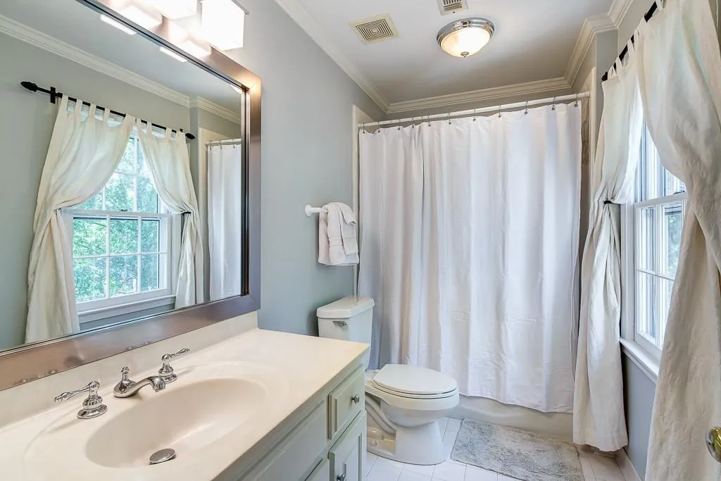 5760 Long Grove Drive, Sandy Springs, Georgia 30328, 5 Bedrooms Bedrooms, ,4 BathroomsBathrooms,Residential,Sold,5760 Long Grove Drive,5692511