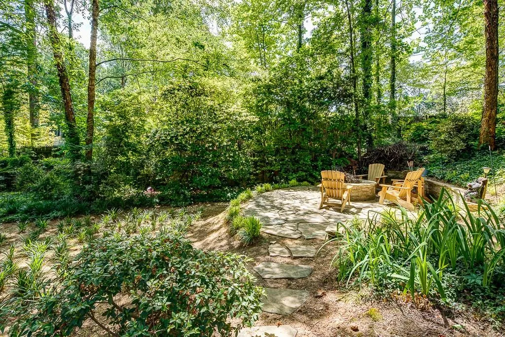 5760 Long Grove Drive, Sandy Springs, Georgia 30328, 5 Bedrooms Bedrooms, ,4 BathroomsBathrooms,Residential,Sold,5760 Long Grove Drive,5692511