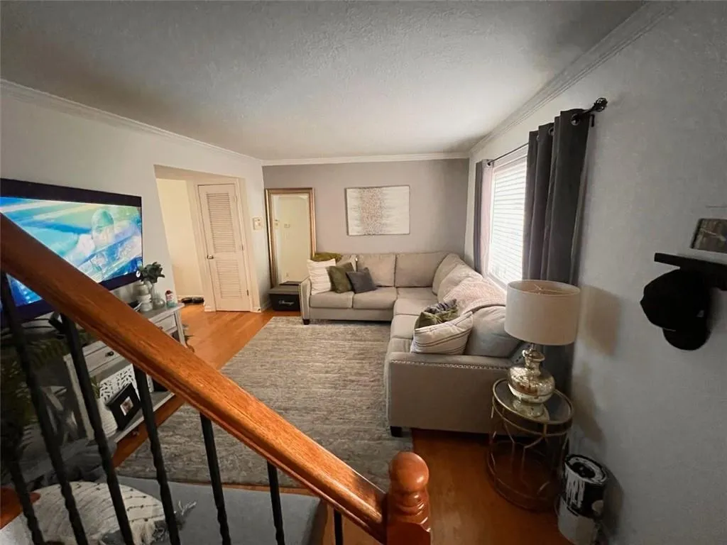 6940 Roswell Road Unit # 25b, Sandy Springs, Georgia 30328, 2 Bedrooms Bedrooms, ,1 BathroomBathrooms,Residential,Sold,6940 Roswell Road Unit # 25b,7361368