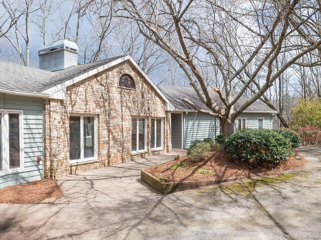 275 Crosstree Lane, Sandy Springs, Georgia 30328, 4 Bedrooms Bedrooms, ,4 BathroomsBathrooms,Residential,Sold,275 Crosstree Lane,6060078
