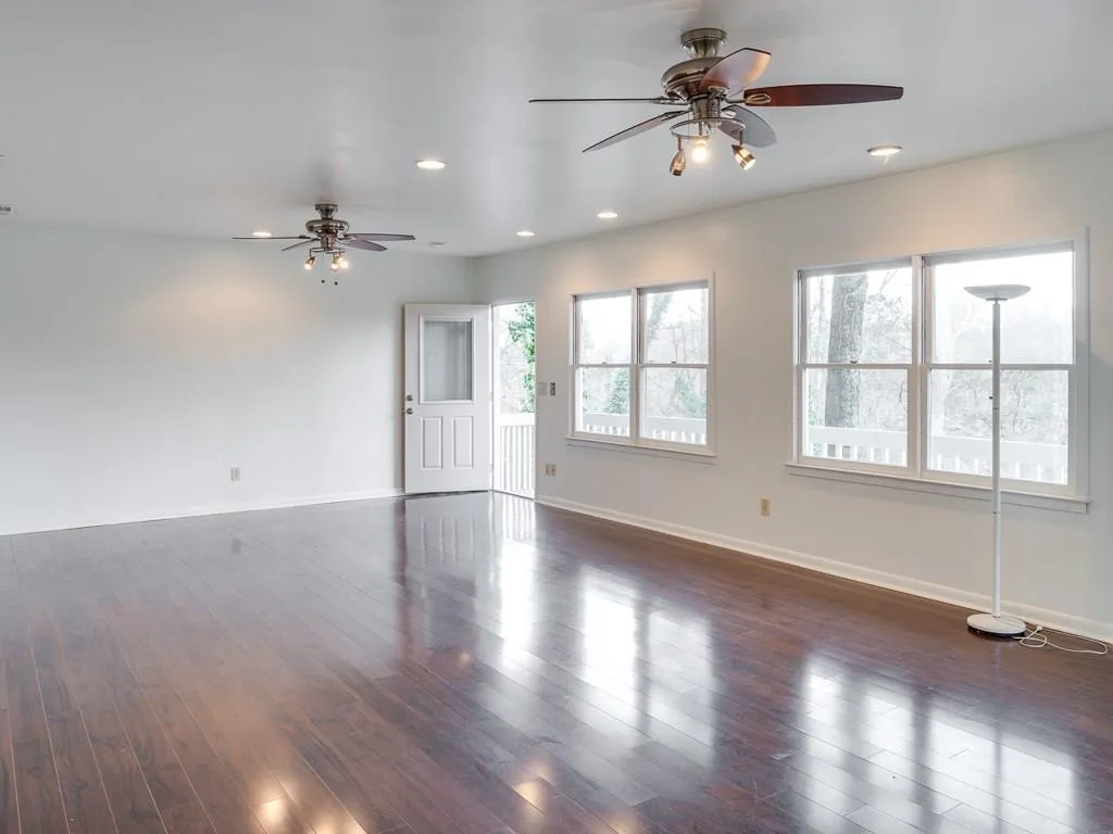275 Crosstree Lane, Sandy Springs, Georgia 30328, 4 Bedrooms Bedrooms, ,4 BathroomsBathrooms,Residential,Sold,275 Crosstree Lane,6060078