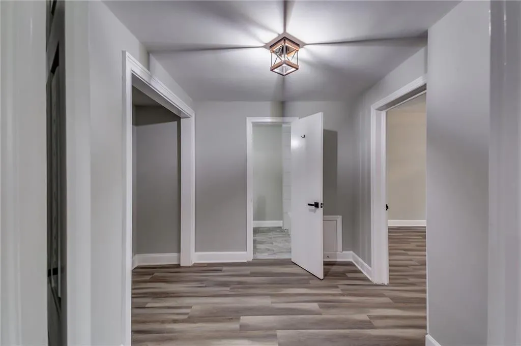 5335 Peachtree Dunwoody Road, Sandy Springs, Georgia 30342, 4 Bedrooms Bedrooms, ,3 BathroomsBathrooms,Residential,Sold,5335 Peachtree Dunwoody Road,7021659
