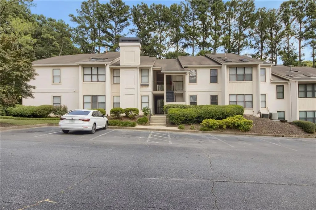 2510 Huntingdon Chase, Atlanta, Georgia 30350, 1 Bedroom Bedrooms, ,1 BathroomBathrooms,Residential,For Sale,2510 Huntingdon Chase,7697052