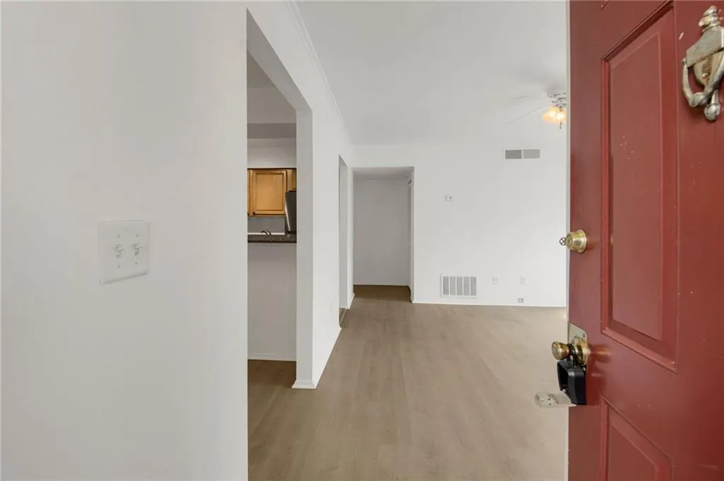 2510 Huntingdon Chase, Atlanta, Georgia 30350, 1 Bedroom Bedrooms, ,1 BathroomBathrooms,Residential,For Sale,2510 Huntingdon Chase,7697052