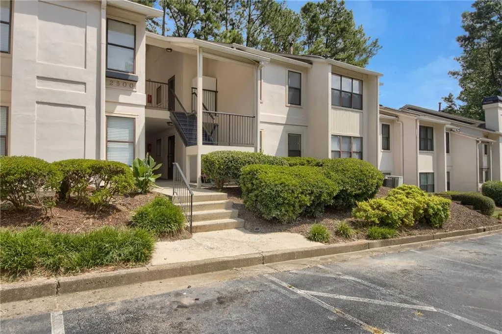 2510 Huntingdon Chase, Atlanta, Georgia 30350, 1 Bedroom Bedrooms, ,1 BathroomBathrooms,Residential,For Sale,2510 Huntingdon Chase,7697052
