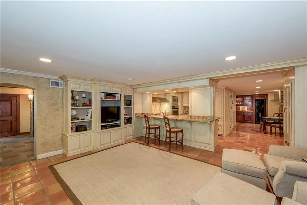 4941 Long Island Drive Nw, Sandy Springs, Georgia 30327, 5 Bedrooms Bedrooms, ,4 BathroomsBathrooms,Residential,Sold,4941 Long Island Drive Nw,5799594