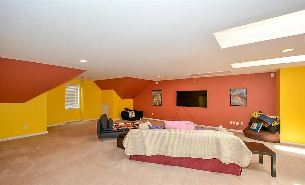 23 Carrington Way, Sandy Springs, Georgia 30328, 3 Bedrooms Bedrooms, ,3 BathroomsBathrooms,Residential,Sold,23 Carrington Way,5912914