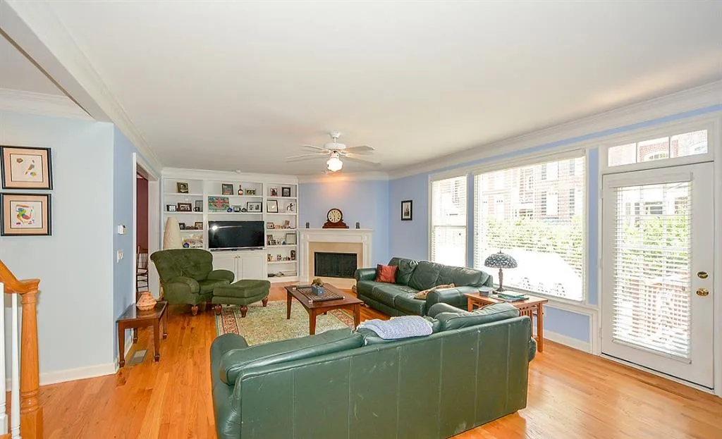 23 Carrington Way, Sandy Springs, Georgia 30328, 3 Bedrooms Bedrooms, ,3 BathroomsBathrooms,Residential,Sold,23 Carrington Way,5912914