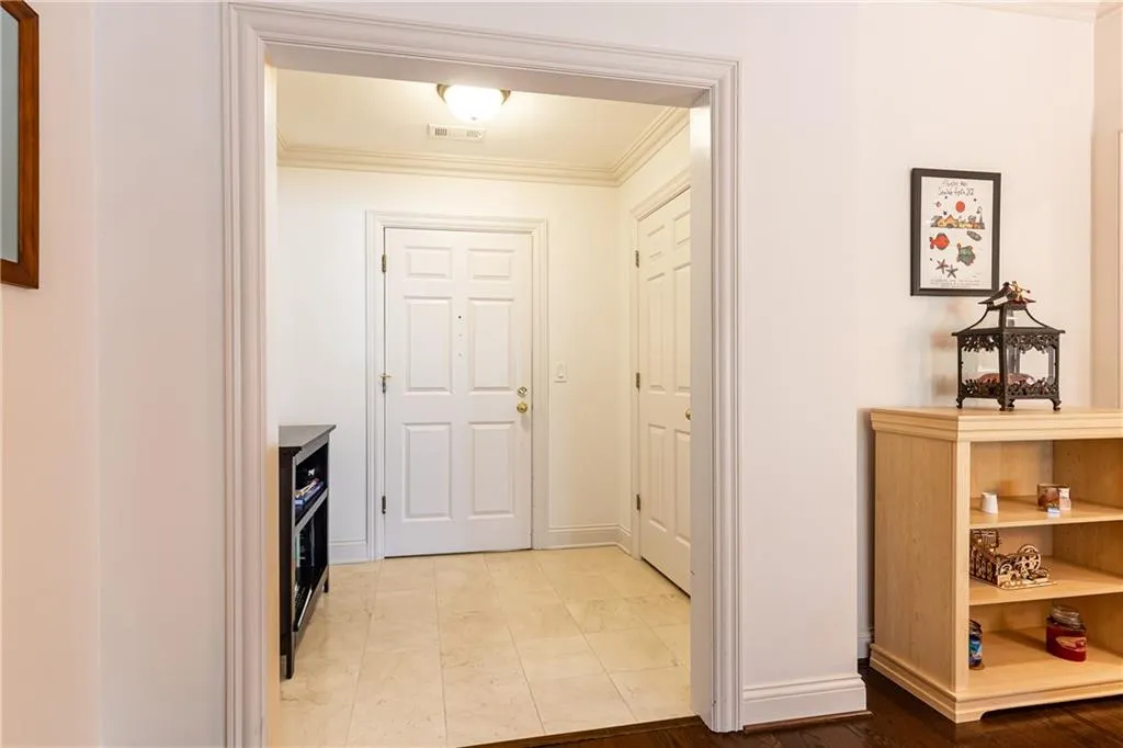 211 Colonial Homes Drive Nw Unit 2203, Atlanta, Georgia 30309, 2 Bedrooms Bedrooms, ,2 BathroomsBathrooms,Residential,For Sale,211 Colonial Homes Drive Nw Unit 2203,7574097