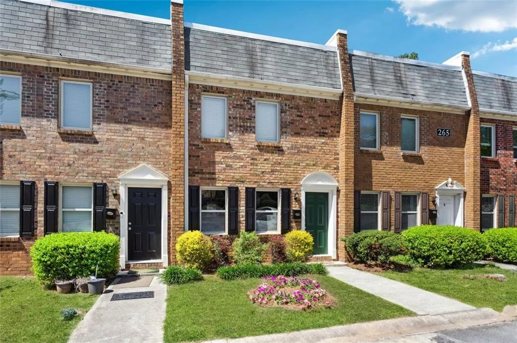 265 Winding River Drive Unit #c, Atlanta, Georgia 30350, 2 Bedrooms Bedrooms, ,1 BathroomBathrooms,Residential,Sold,265 Winding River Drive Unit #c,7202257